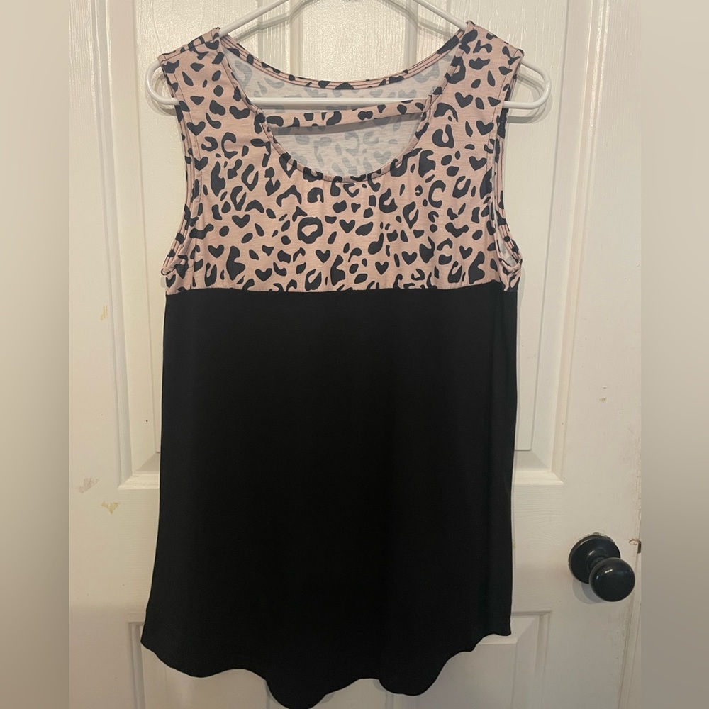 Sleeveless black and animal print top size medium